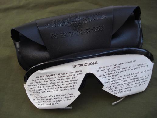 Vietnam Era, U.S Issue Sun Glasses & Case