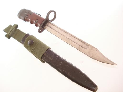 British No7 Mk I /L Bayonet & Frog