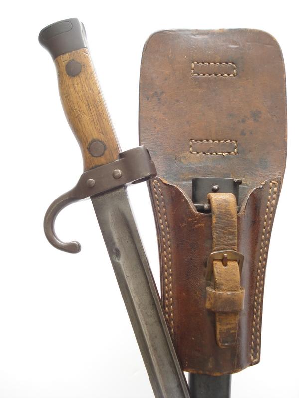 WW1 French M1892 Berthier Bayonet & Frog