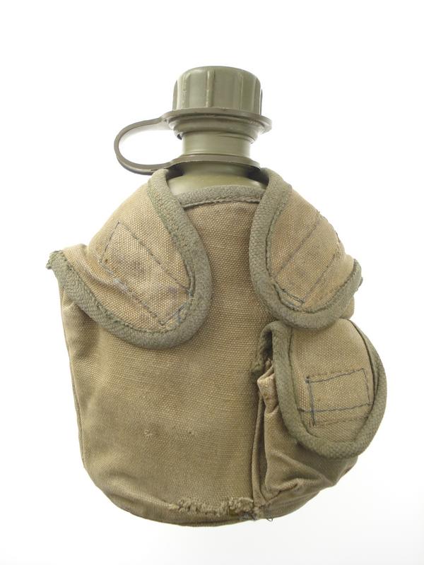 Argentinian Army Canteen Set, 1982 Dated