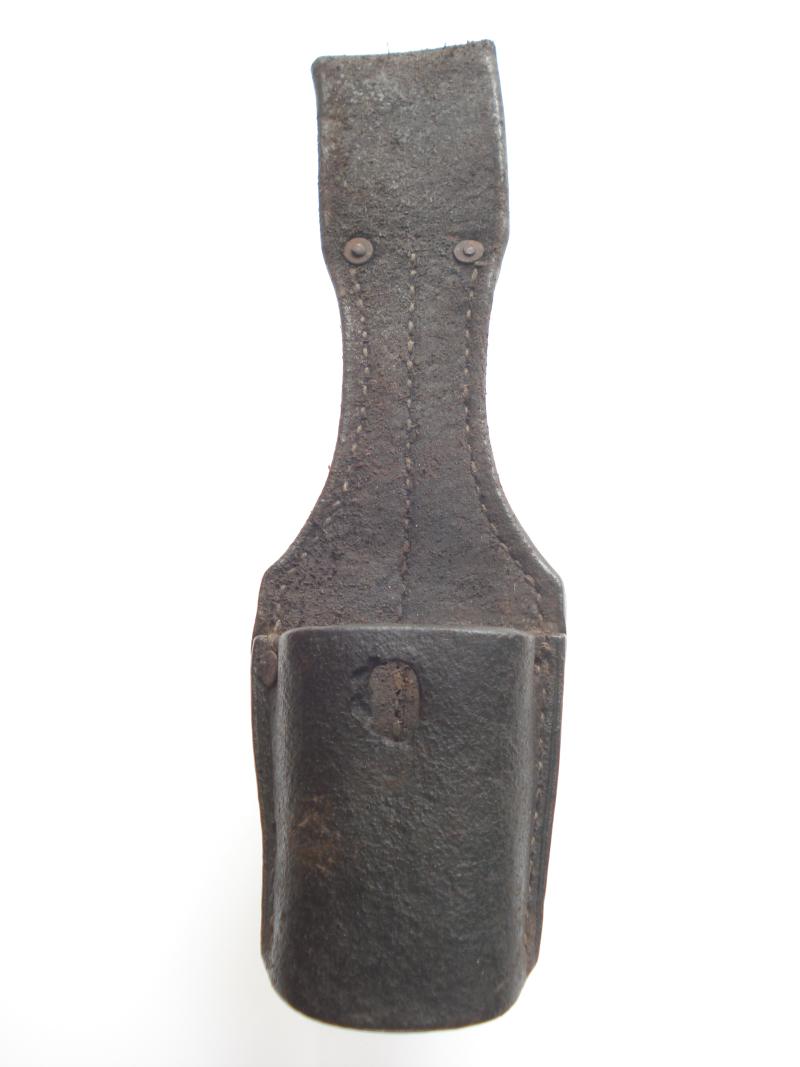 WW1 Imperial German Bayonet Frog