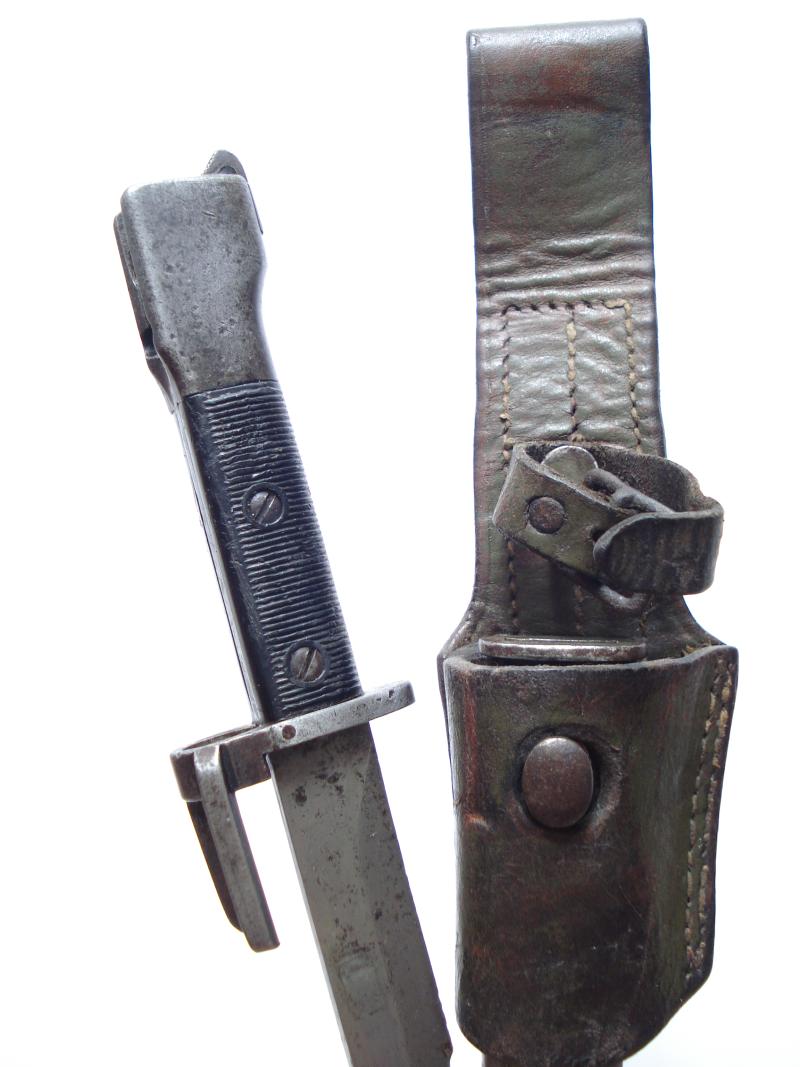 Argentinian Type A FAL Rifle Bayonet & Frog