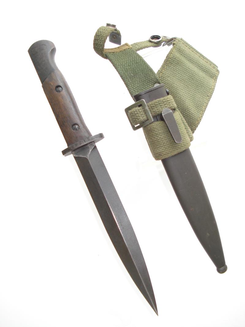 Portuguese M1948 S.M.G Bayonet & Frog