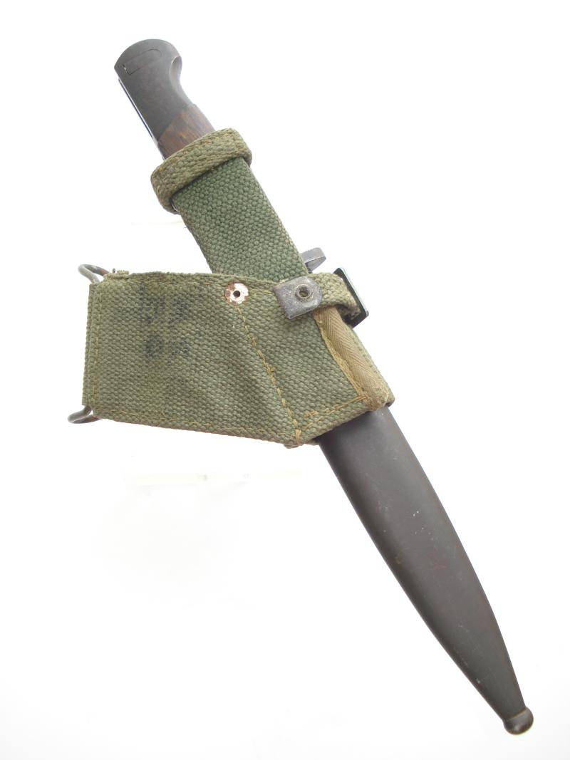 Portuguese M1948 S.M.G Bayonet & Frog