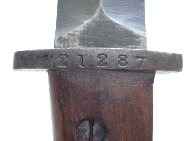 Portuguese M1948 S.M.G Bayonet & Frog