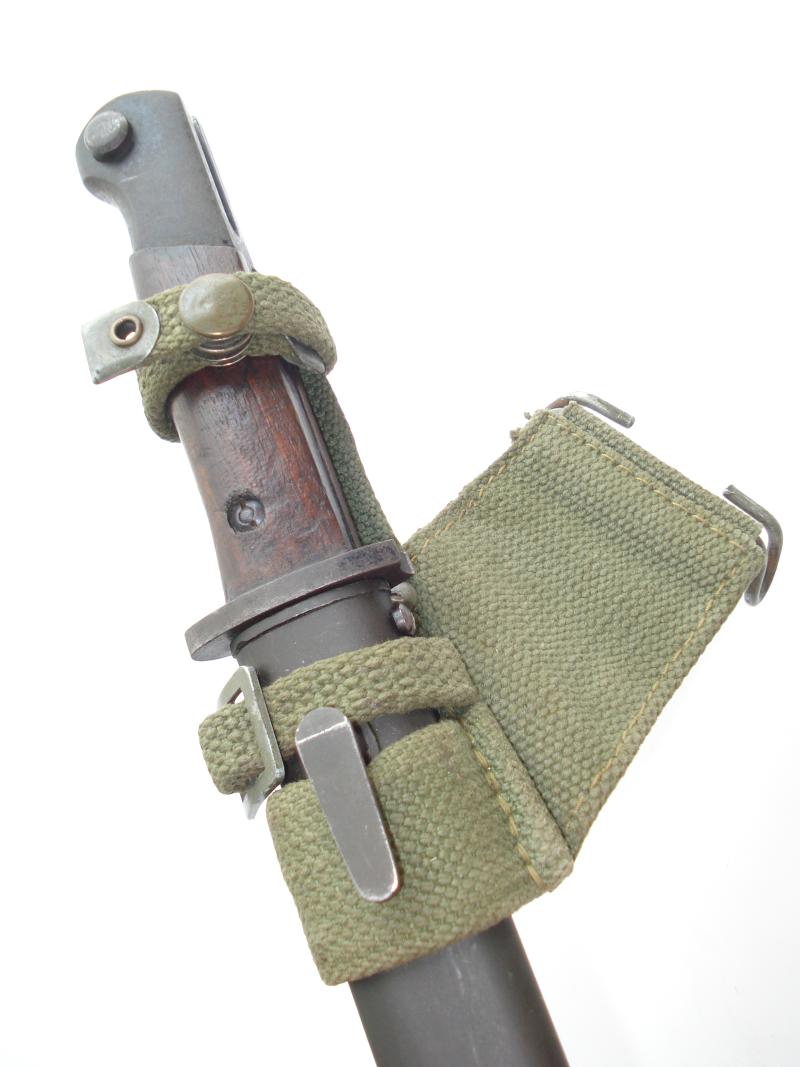 Portuguese M1948 S.M.G Bayonet & Frog